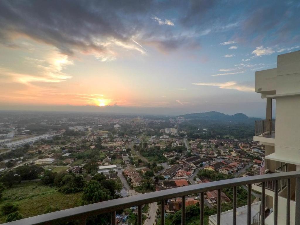 Home Away From Home In Taiping - Newly Upgraded! Zewnętrze zdjęcie